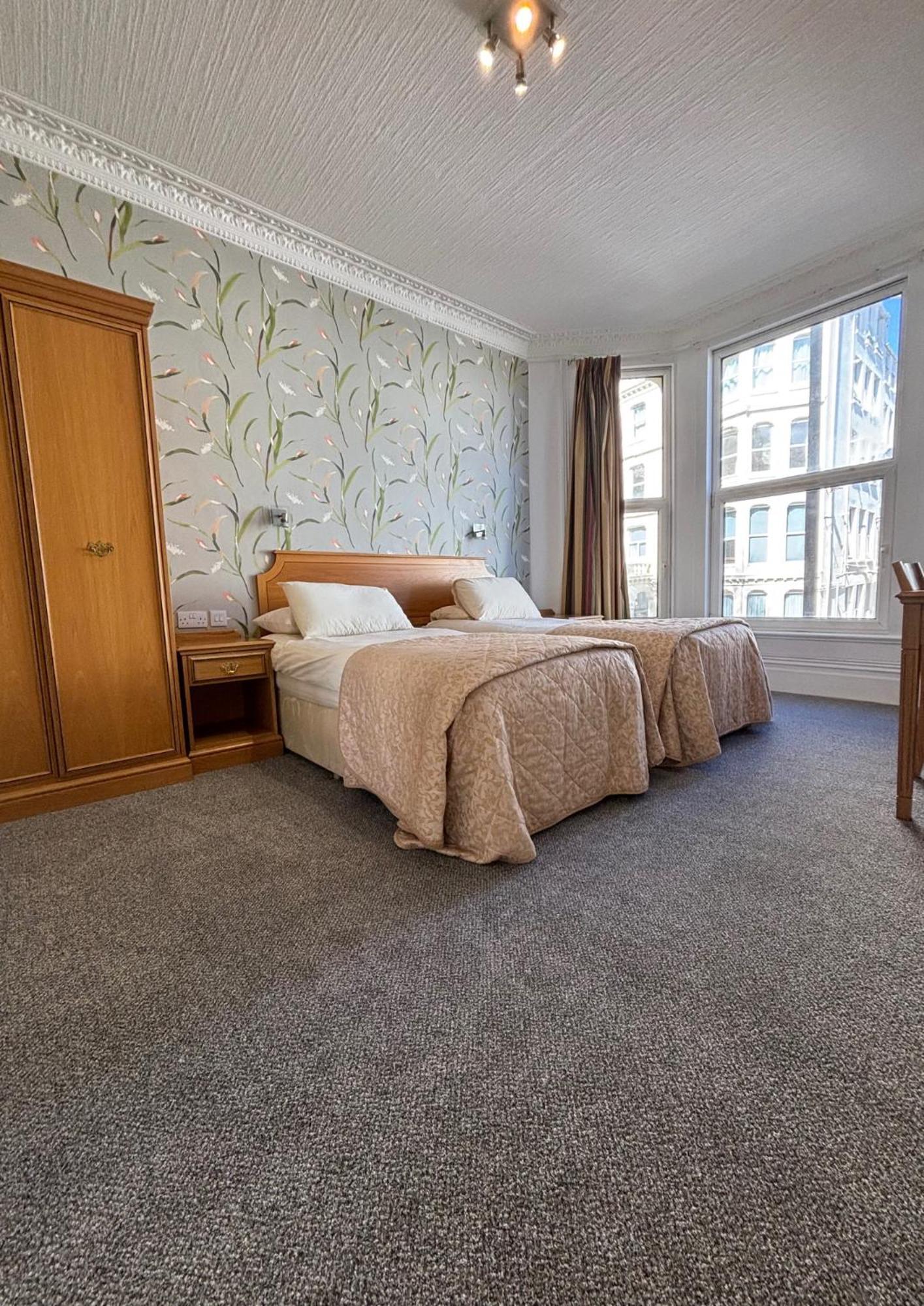 Welbeck Hotel & Apartments Дуглас Екстер'єр фото