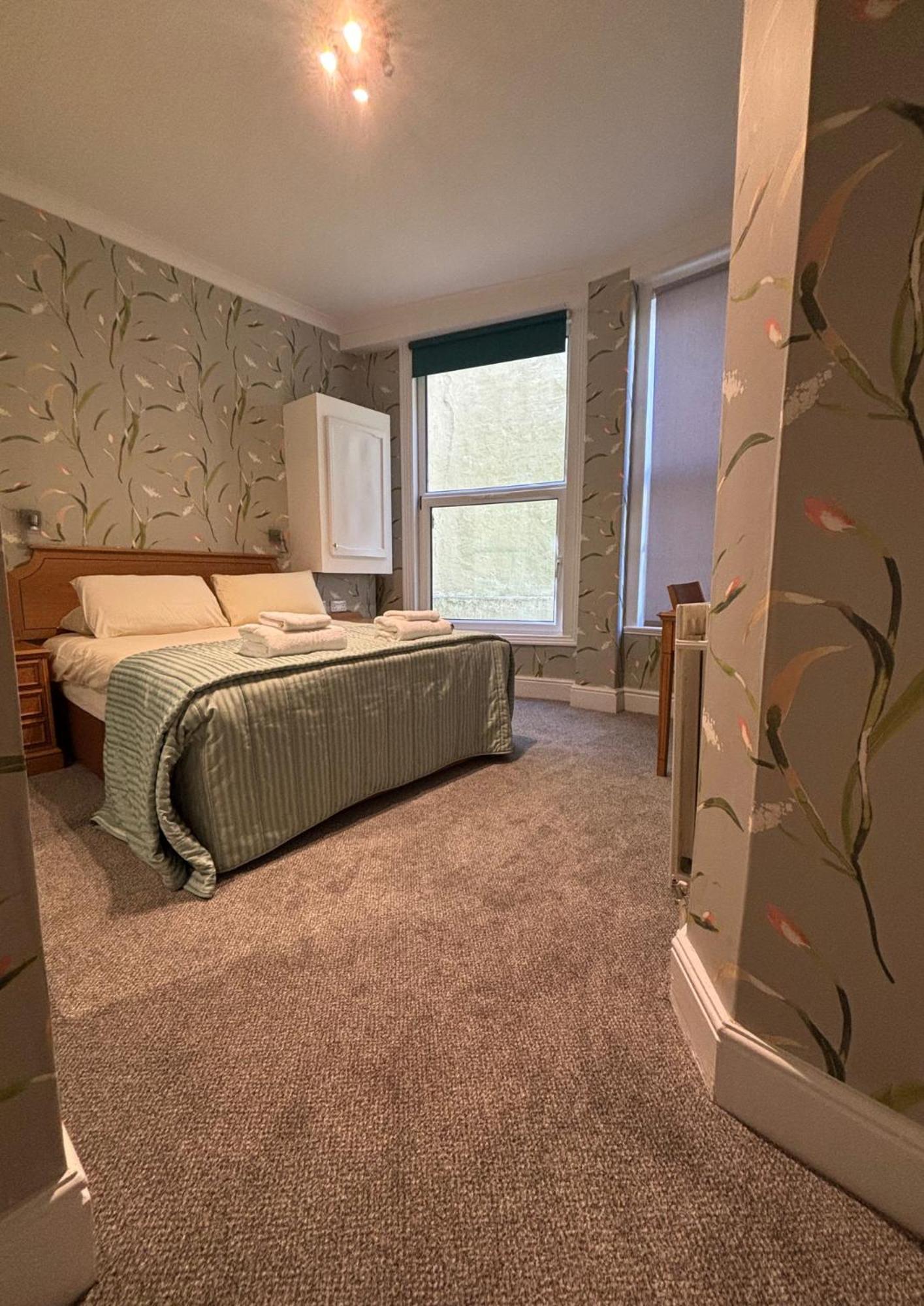 Welbeck Hotel & Apartments Дуглас Екстер'єр фото